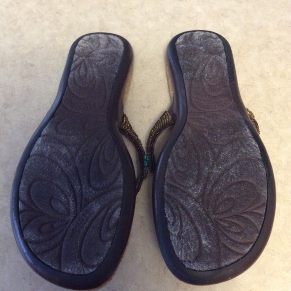 Kenneth Cole Women’s Wham Bam Glam Sandal, 8.5 M - Picture 4 of 5